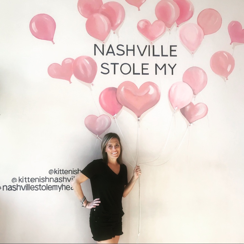 Meet your Posher, Lauren